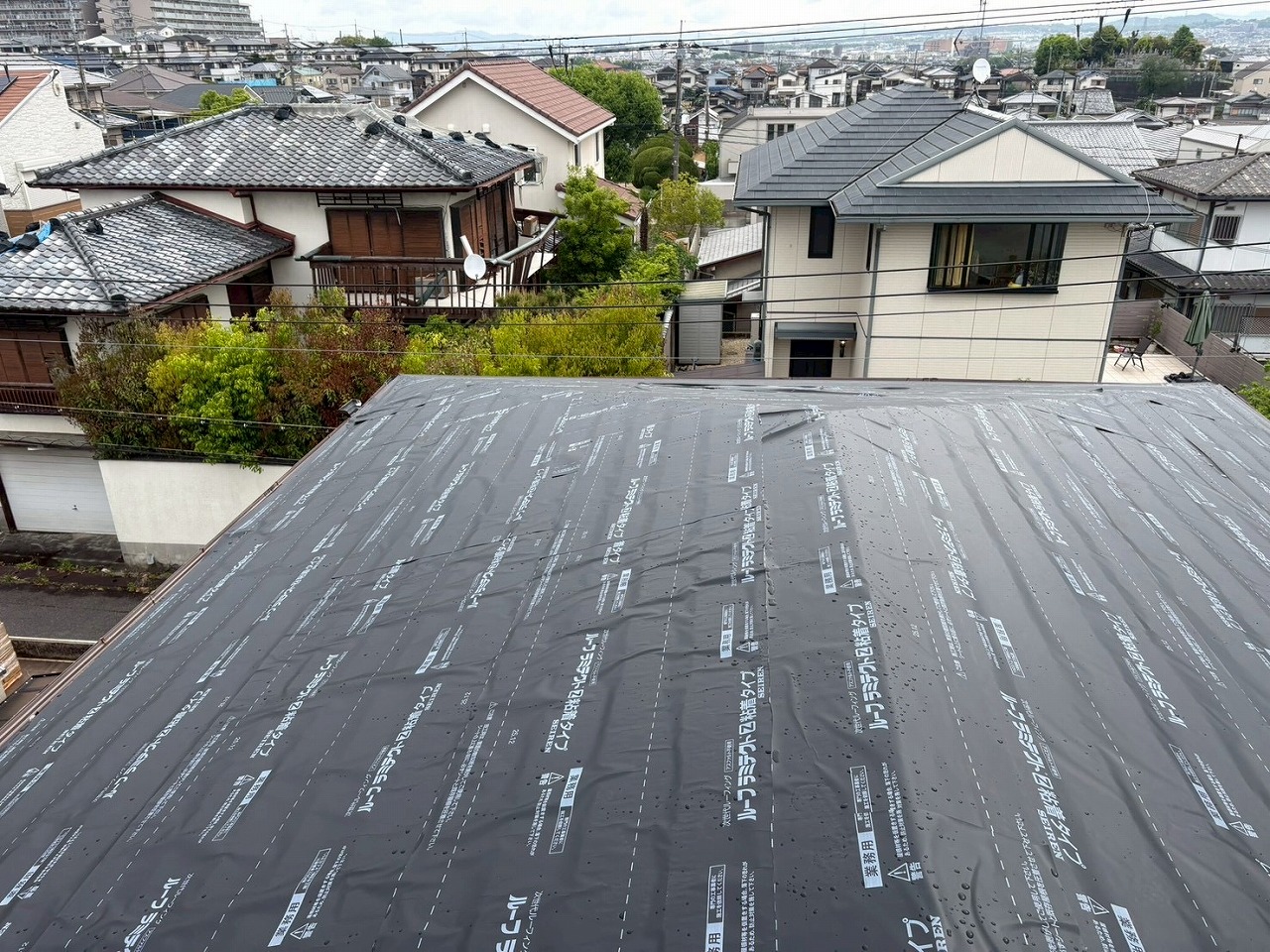 粘着ゴムアスルーフィング枚方市