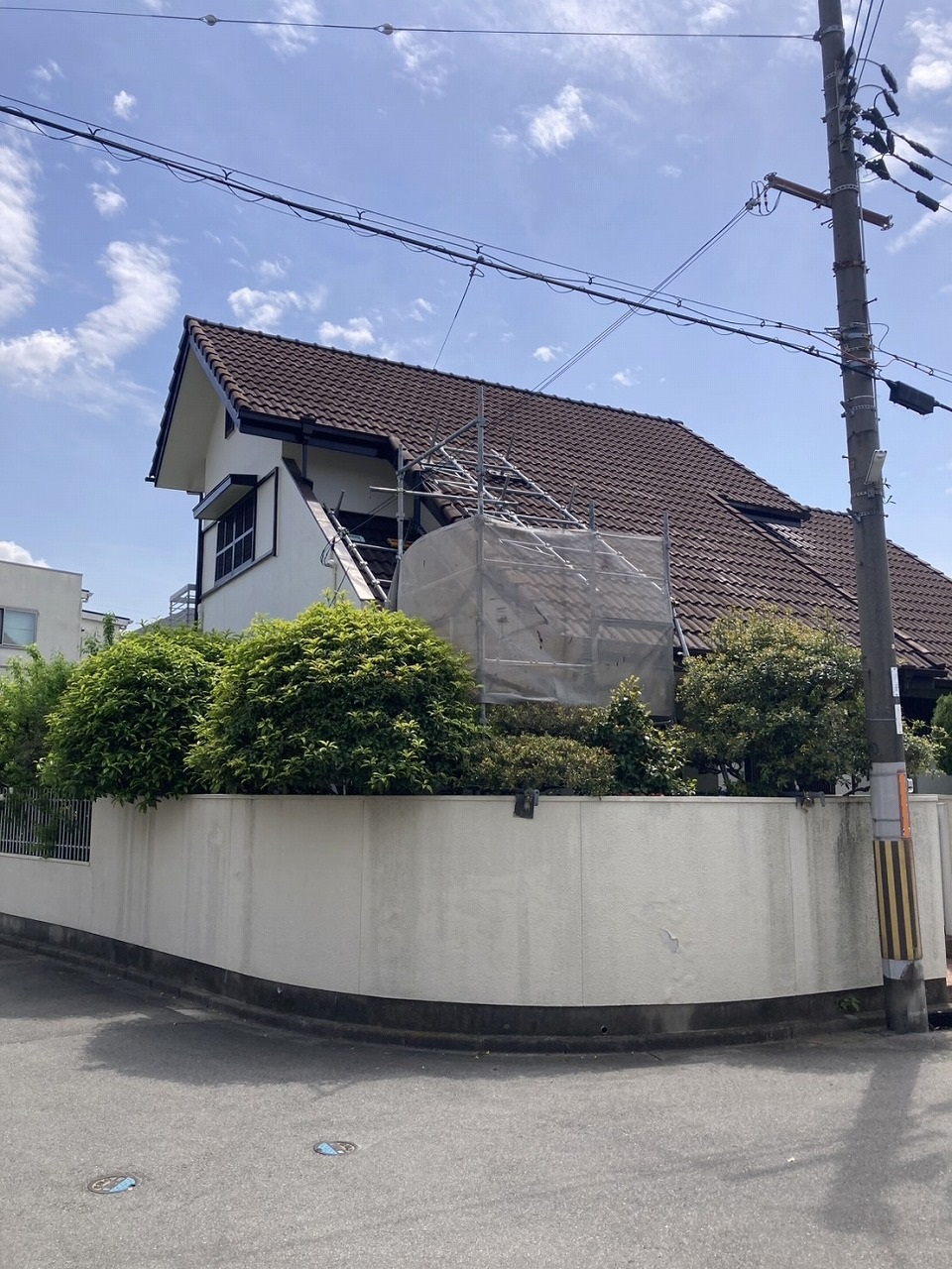 屋根足場　枚方市