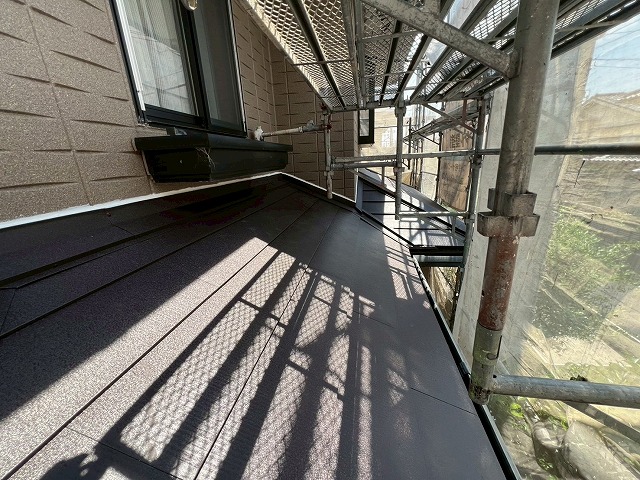 下屋根完成　枚方市