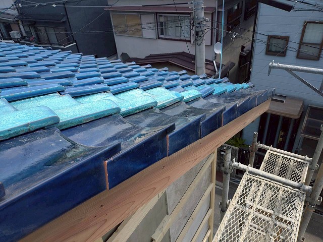 袖瓦の端部仕上げ