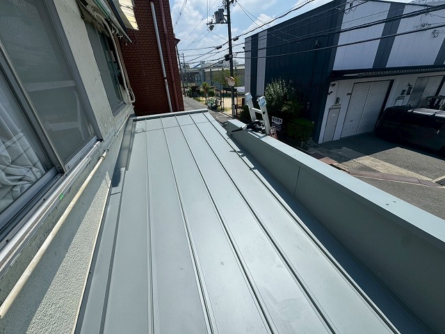 完成した立平板金屋根