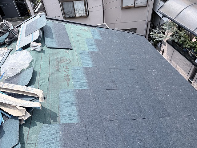 防水シート施工後の屋根