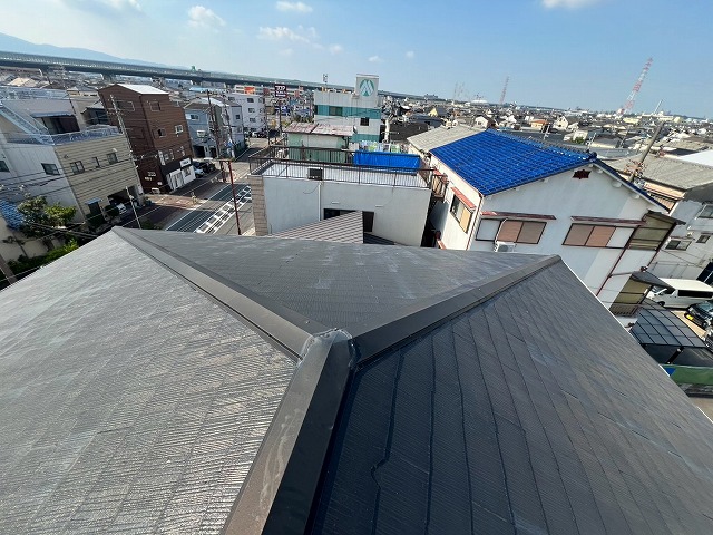 棟板金の現地調査風景