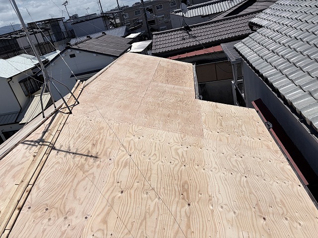 コンパネ貼り　寝屋川市