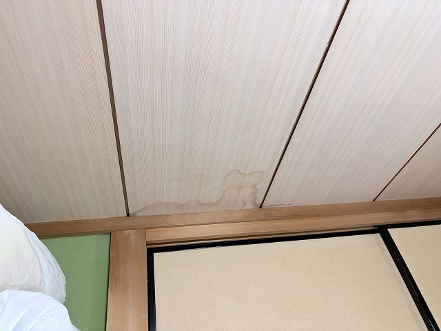 雨漏り跡　交野市