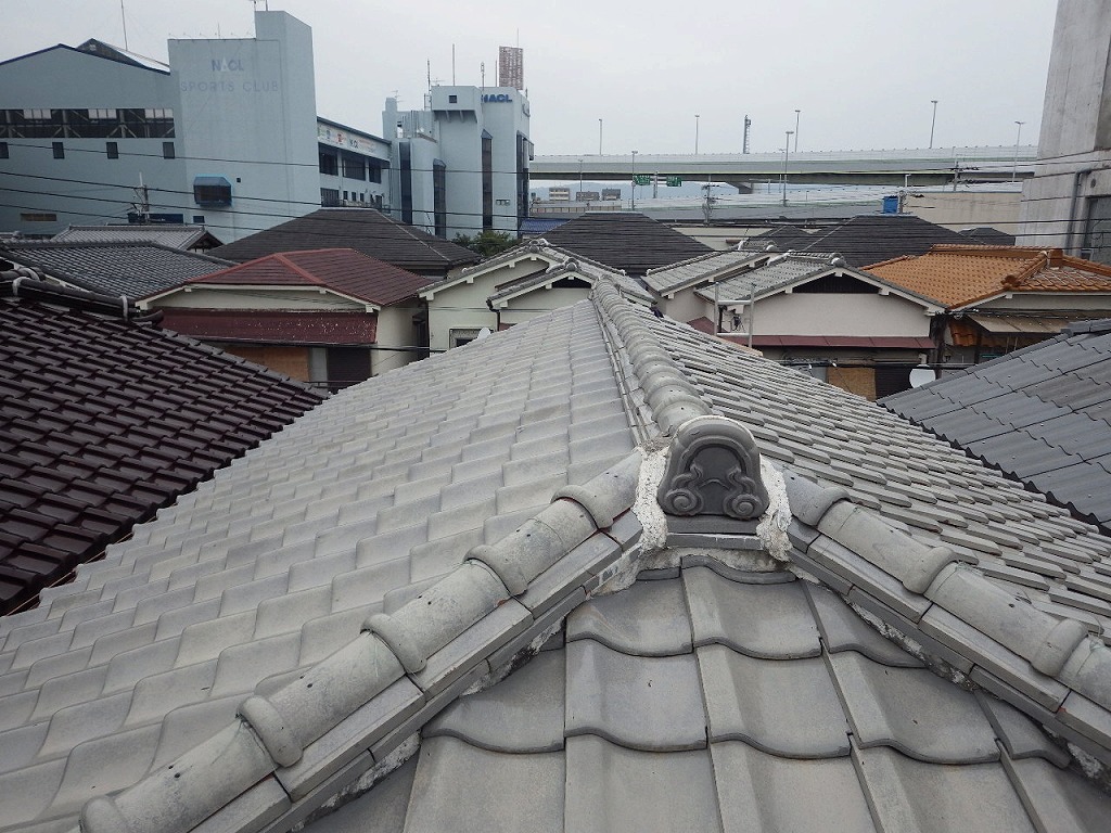 大阪市　シルバー瓦の屋根点検に伺いました。