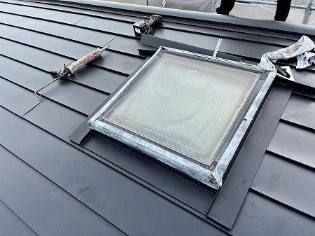 天窓まわりのシーリング処理