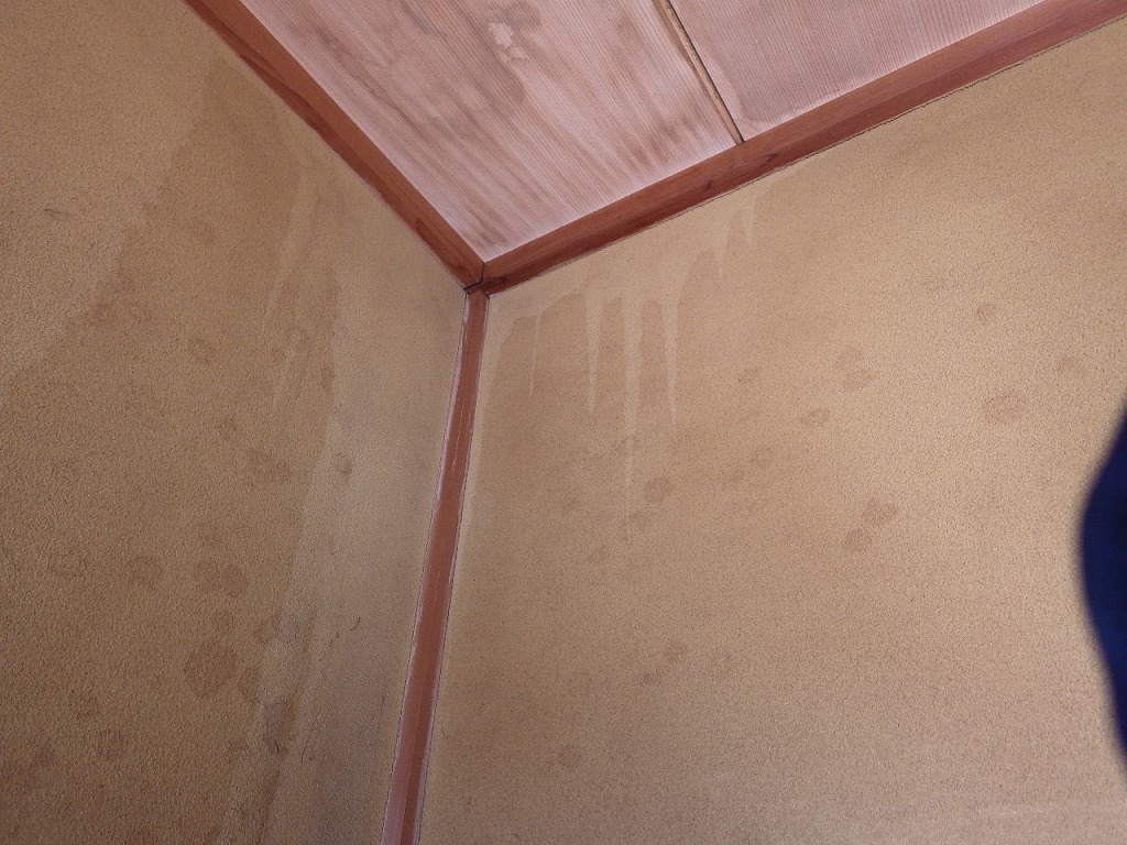 雨漏り　門真市
