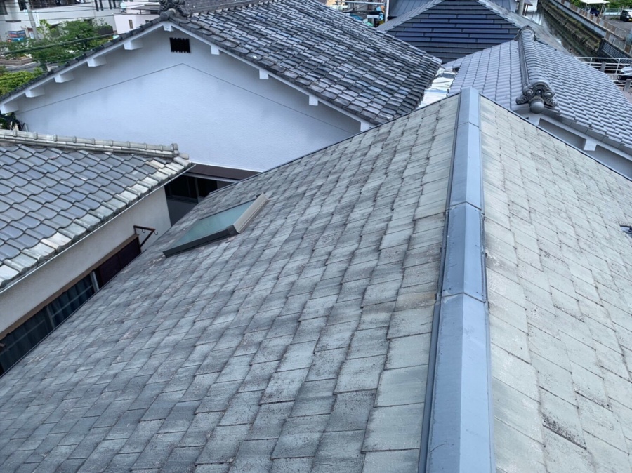 門真市　人気のIG工業のガルバリウム鋼板屋根材「スーパーガルテクトフッ素」で重ね葺工事を行いました。