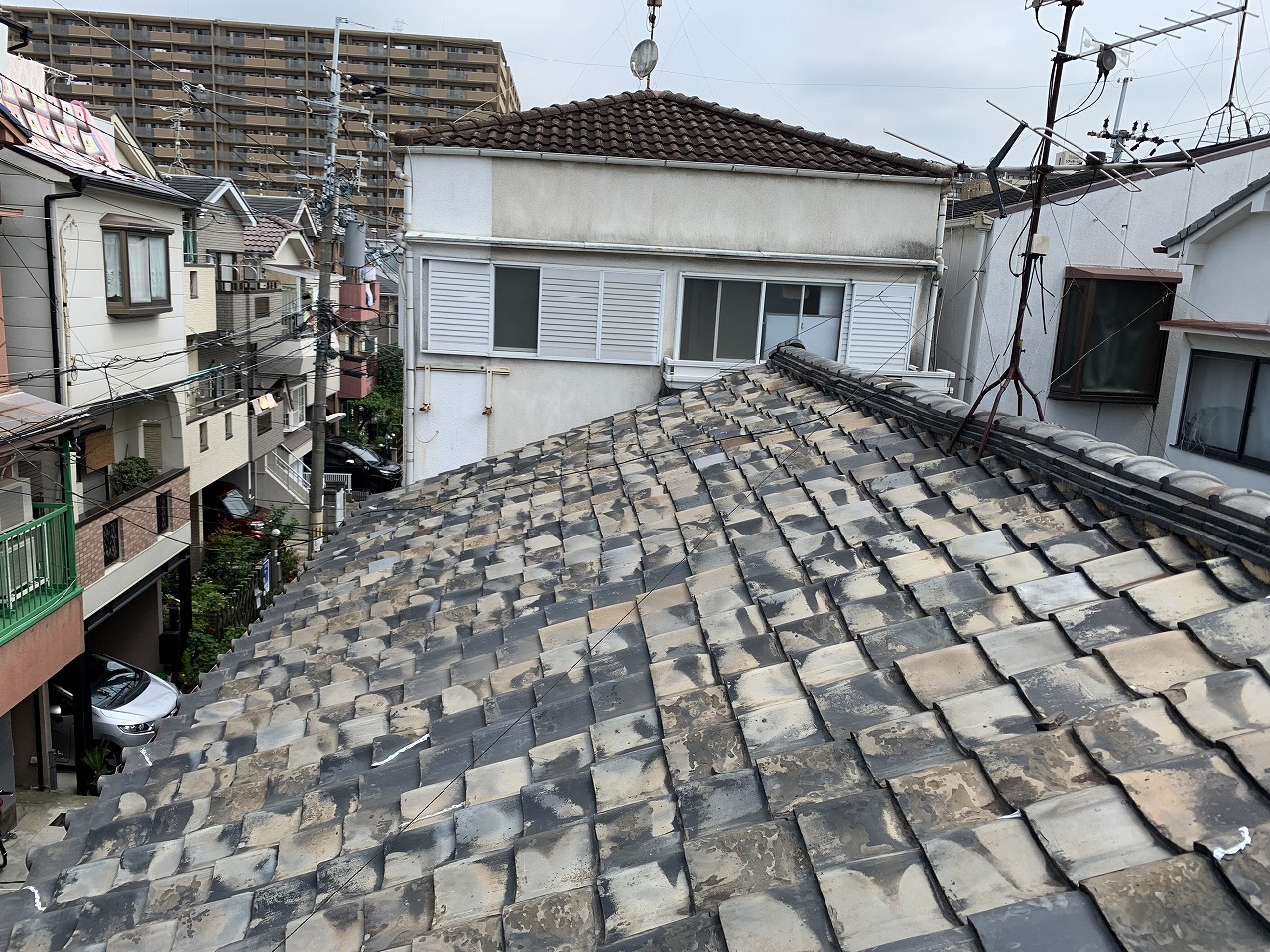 寝屋川市　4年前の台風で傷んでいた屋根の調査に伺いました！