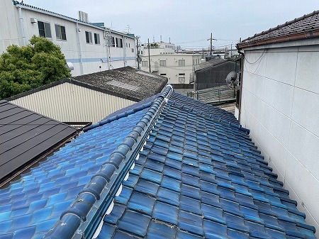 門真市｜築40年の瓦を「MFシルキー」へ！軽量金属屋根へ葺き替え