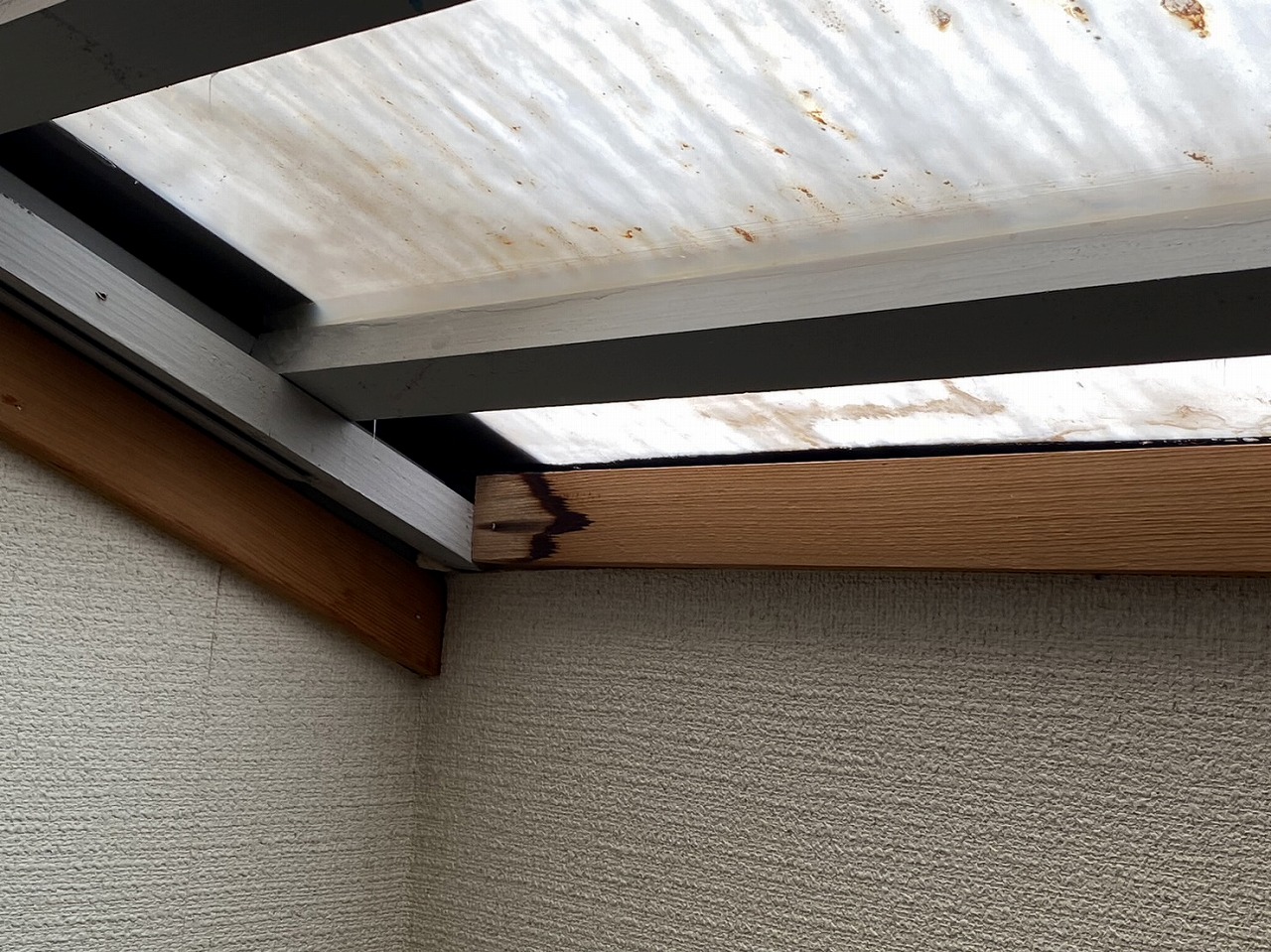 ガラスコロニアル内側汚れ