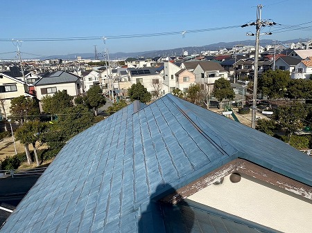 カラーベスト屋根全景