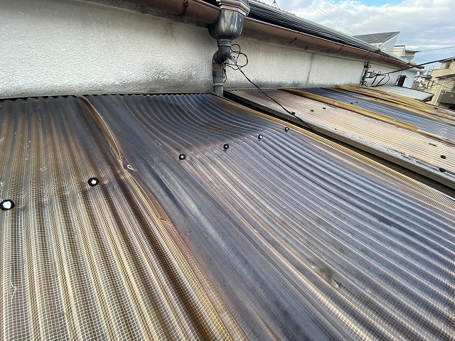 波板劣化　門真市