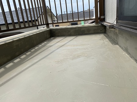 ベランダ勾配補修